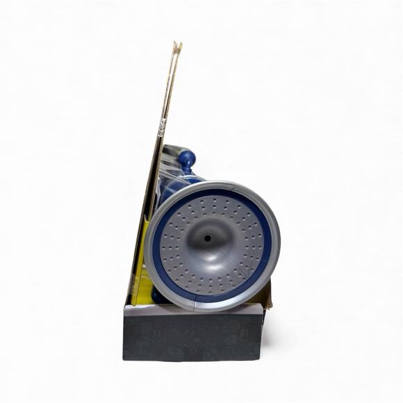 Minions The Rise of Gru Fart ‘N Fire Toy Blaster & Water Mist W/Packaging Wear - Picture 6 of 7